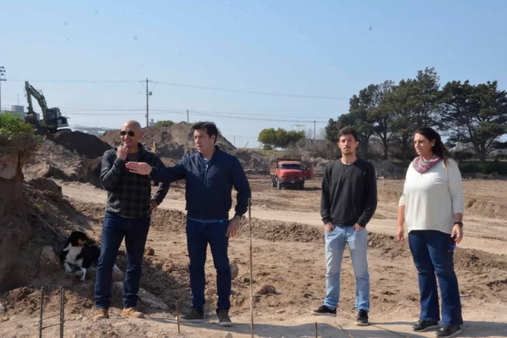 Recorrieron la obra de construcción de la Pista de Atletismo
