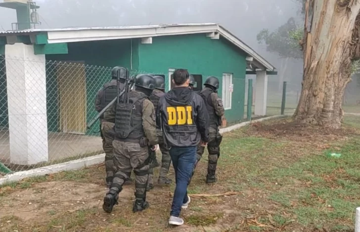 Baleó la vivienda de un albañil, ofuscado por trabajo supuestamente mal realizado