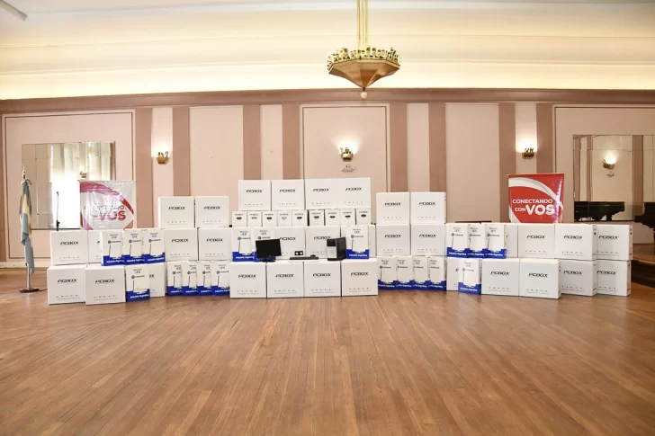 El Municipio adquirió 80 PC´s en un convenio con Nación