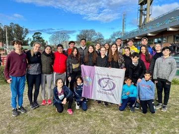 El atletismo municipal presentó una variada delegación en el torneo “José Rando”