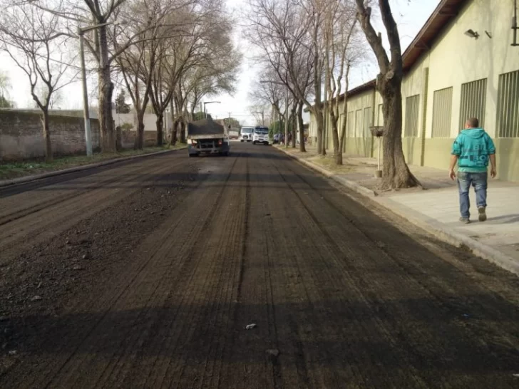 Realizan mejoras en espacios públicos de Necochea y Quequén