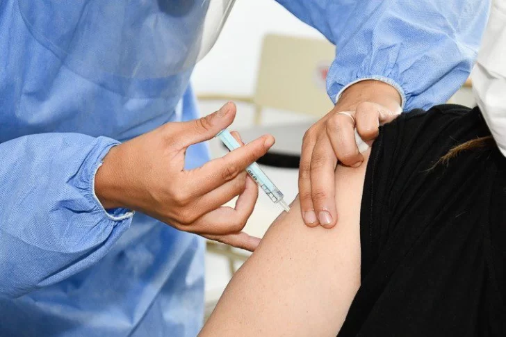 Aplican vacunas contra el sarampión en Centros de Salud