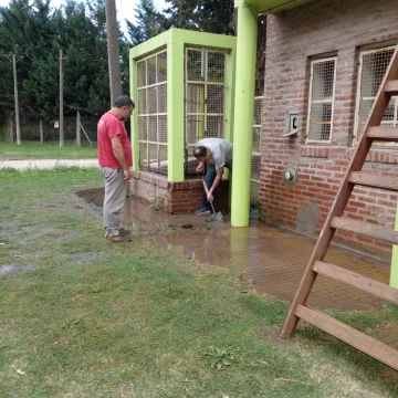 Vandalismo en el Jardín 918: destrozaron caños y tanques de agua