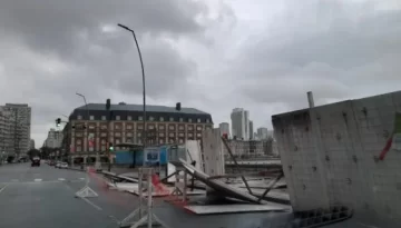 Temporal en Mar del Plata: árboles caídos, voladuras de techo y vecinos sin luz