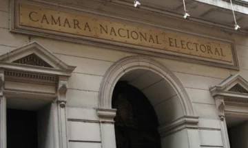 La Cámara Nacional Electoral llama a combatir la desinformación en las redes sociales