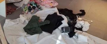 Vaciaron un local de indumentaria en avenida 59