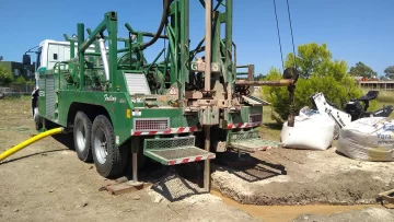 Se firmaron las licitaciones para dos importantes obra de agua