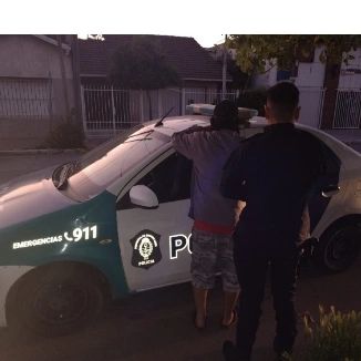 Le dio hospedaje a su ex pareja con la que tenía una prohibición de acercamiento: Discutieron y fue aprehendido