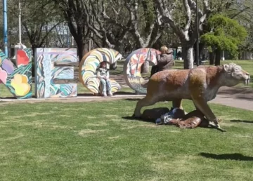 El Tigre Diente de Sable tampoco se quiso perder los festejos en la plaza