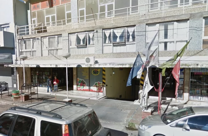 Allanamiento por un robo en la Galería Central