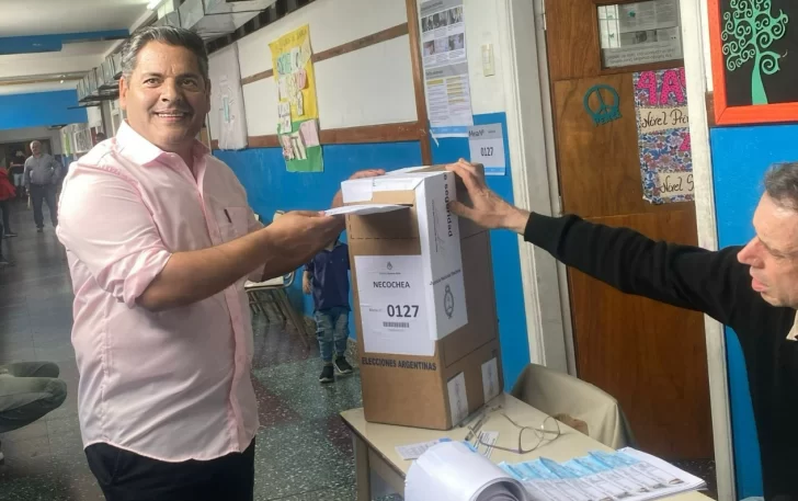 El último candidato en votar fue Pablo Nosek