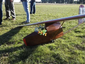 Se anuncia el dictado de un taller de aeromodelismo durante noviembre