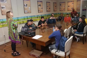 Cinco jóvenes iniciarán el entrenamiento laboral para sumarse a Cuidadores de Playa