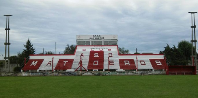 Rechazo del Club Mataderos a la propuesta de Milei sobre privatizar el fútbol