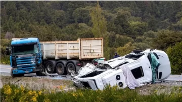 Tragedia en la ruta 40: seis turistas murieron en un choque frontal