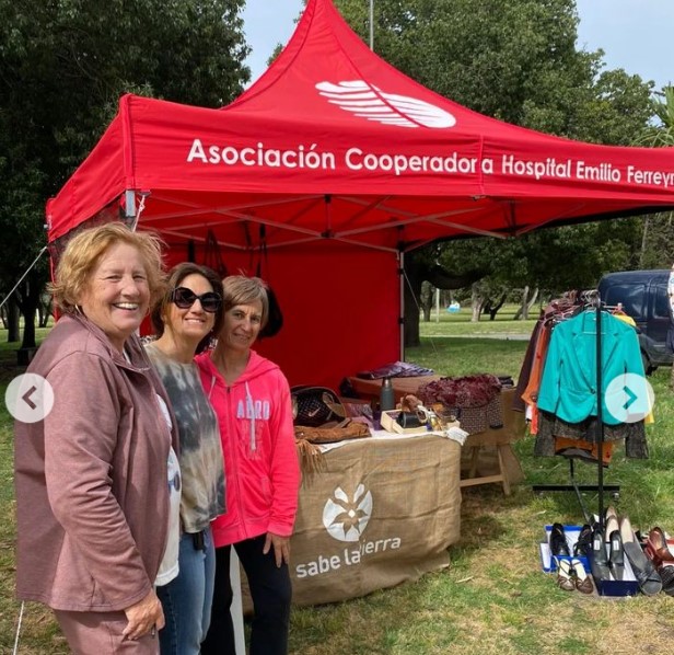 El stand de Moda Circular vuelve al mercado Sabe la Tierra