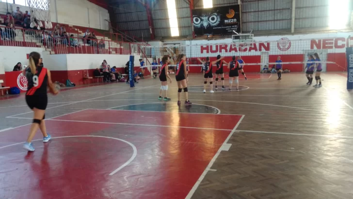 Foto-cierra-del-Clausura-voley-728x410