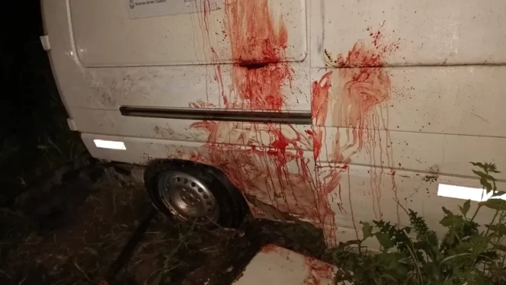 Intentaba robar una rueda, se le cayó el chasis y le atrapó la mano