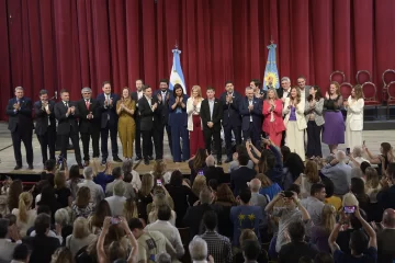 Kicillof tomó juramento a los integrantes del gabinete provincial