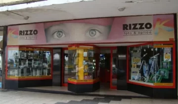 Después de décadas, un clásico se despidió de la peatonal 83