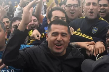 Riquelme asume como presidente de Boca