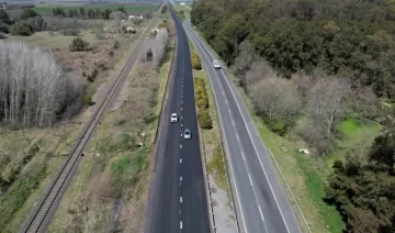 Provincia avanza en la repavimentación de la Ruta 2