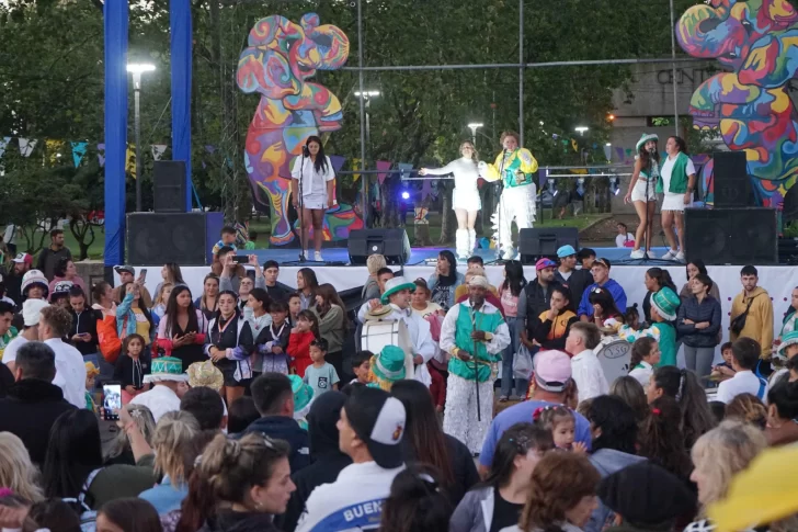 Celebraron el carnaval con el calor de las murgas