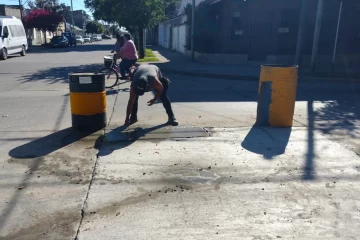 Trabajos de bacheo y construcción de cordón cuneta