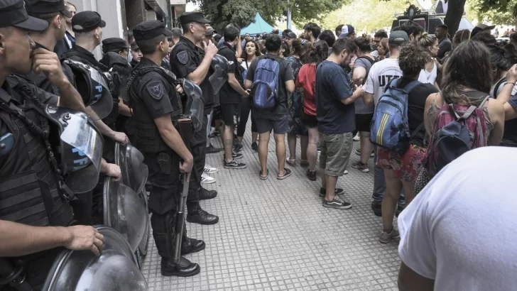 65c0f7b8cc321_1200-728x410