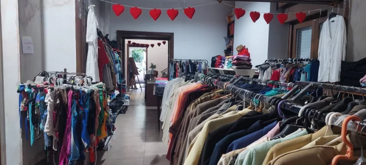 Se reabre la Feria Solidaria de la Cooperadora con horario de verano