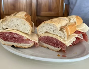 La confitería de la Ruta 226 que vende sándwiches de más de un kilo y casi 50 centímetros
