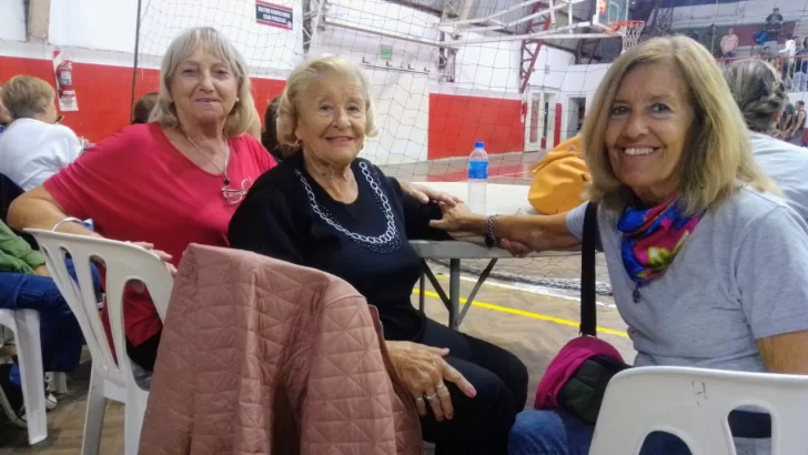 Una “Gallega” emocionada y agradecida: “Cuando veo estas cosas me dan ganas de volver”