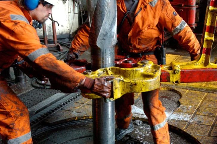 Convocan a empresas de la región para proveer insumos y servicios a la industria petrolera