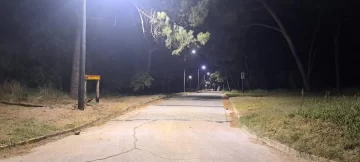 Se encendieron las nuevas luminarias del parque Miguel Lillo