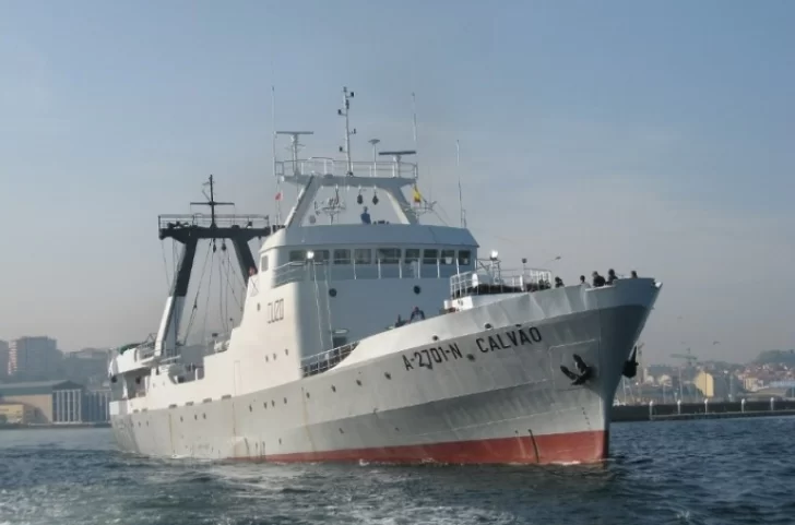 Detectan un buque que pescaba ilegalmente dentro de la Zona Económica Exclusiva argentina