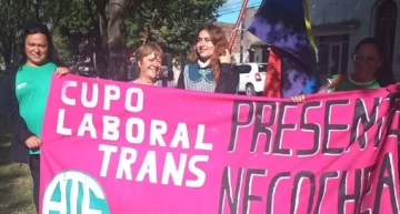 Ley de Cupo Trans: joven loberense tomó posesión de un cargo de auxiliar en un jardín