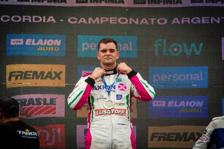 Gran debut de Matías Capurro en el TC 2000 con triunfo incluido en la Copa Rookie Latam