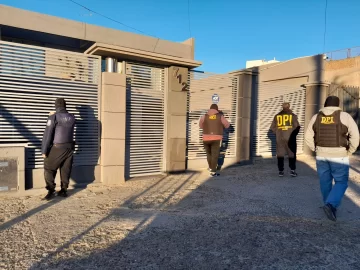 Cómo actuaba la banda con conexión en Necochea que estafó a una anciana en Comodoro
