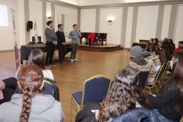 235 estudiantes en condición de ser elegidos para las becas Municipales 