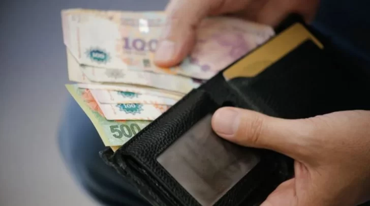 Refuerzo especial para AUH y AUE: consultá tu CUIL y mirá si recibís el pago de $40.000