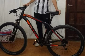 Robaron una bicicleta del patio de la Media 5 en el Barrio 9 de Julio