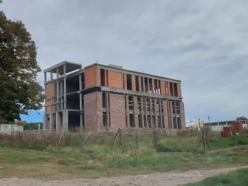 Está paralizada la obra de la Casa de la Provincia. Debía inaugurarse en 2023