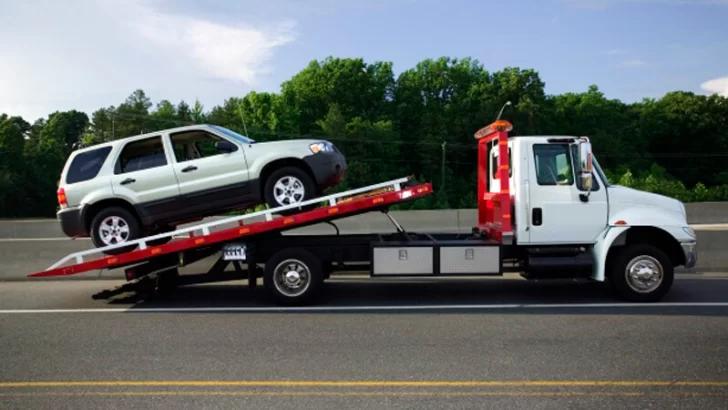 Las compañías de seguro ya no podrán ofrecer servicio de grúa y auxilio mecánico