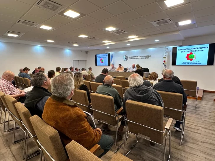 Charla vinculada al manejo de cultivos en la cosecha