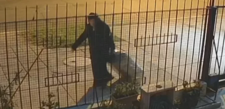Descubren a una monja trasladando el cuerpo de una mujer en una valija