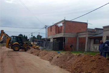 Amplían las redes de agua y cloacas en convenio con frentistas