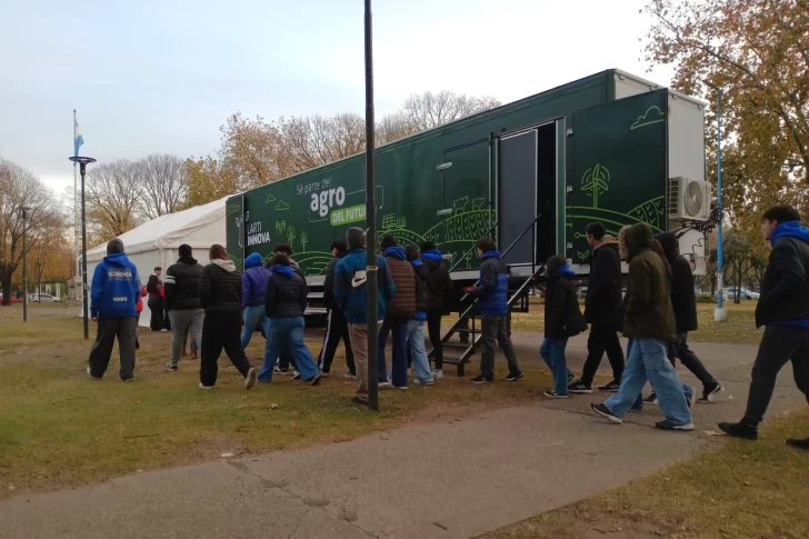 El aula interactiva de la agroindustria está de visita en Necochea
