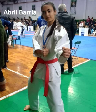 Abril-Barria-622x728