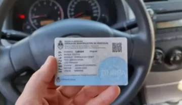 Desde hoy, no es necesaria la cédula azul para manejar un auto que no es propio