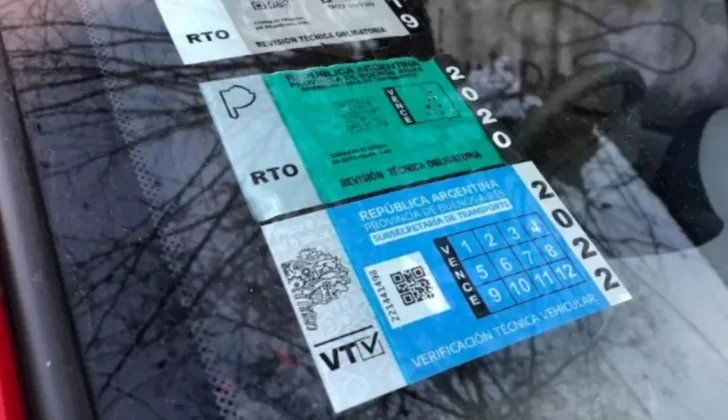 El Ministerio de Transporte denunció a más de 60 páginas que ofrecían VTV truchas